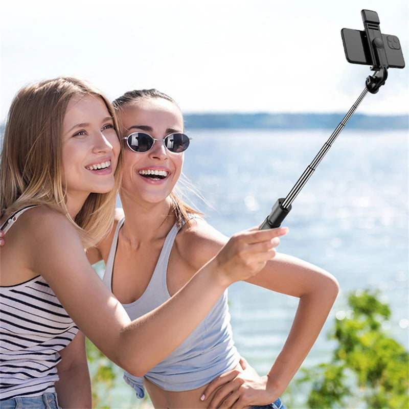 Selfie Stick Fill Light 360-Degree Rotation Wireless Bluetooth